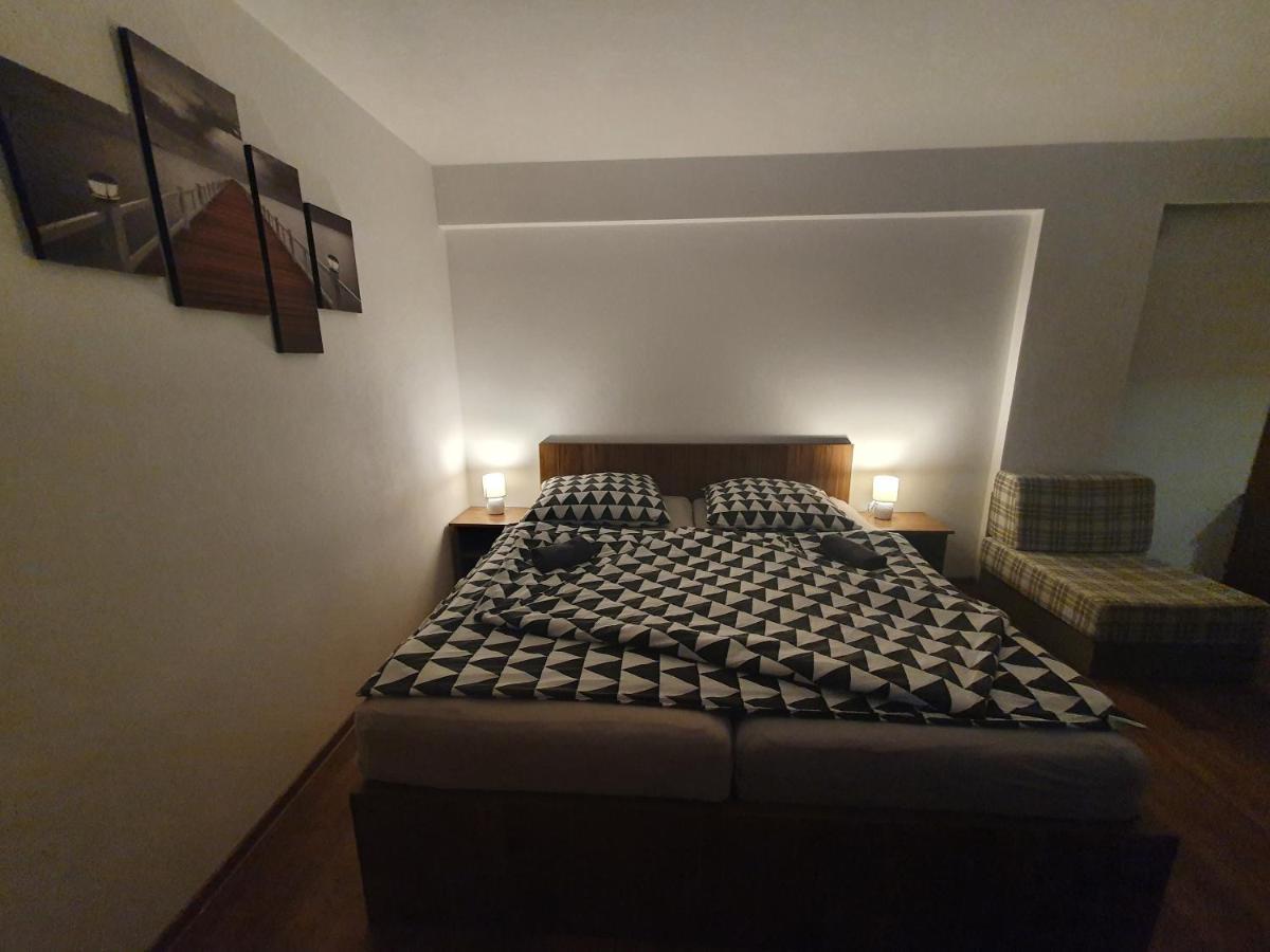 Apartmanovy Dom Stela Bešeňová Eksteriør bilde