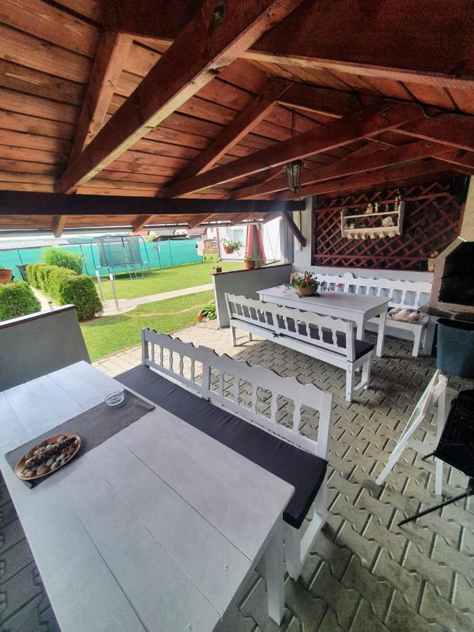 Apartmanovy Dom Stela Bešeňová Eksteriør bilde