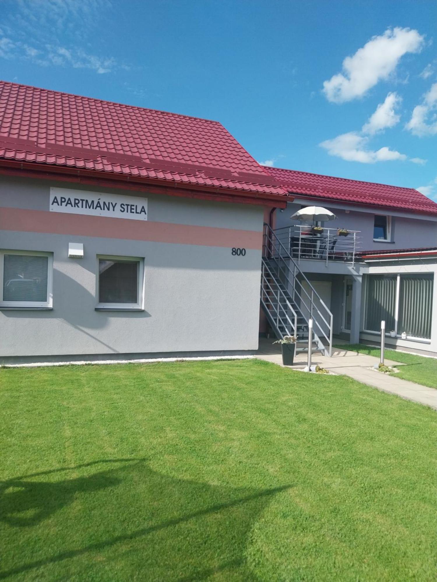 Apartmanovy Dom Stela Bešeňová Eksteriør bilde
