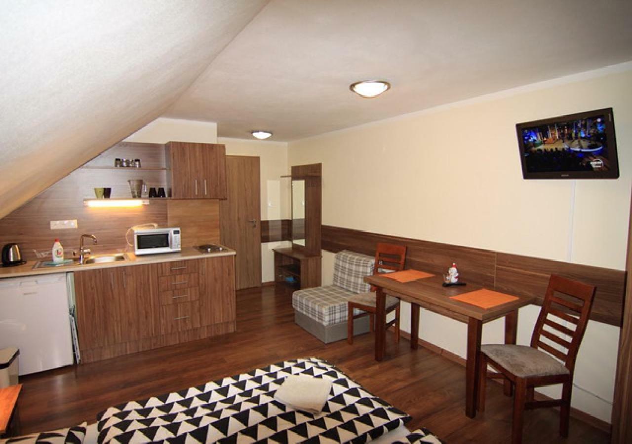 Apartmanovy Dom Stela Bešeňová Eksteriør bilde